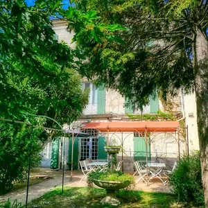 ** Hotell Au Saint Roch - Et Jardin Frankrike